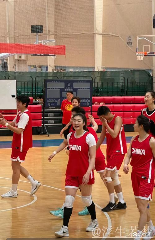 新疆女子手球队 青春力量逐梦前行